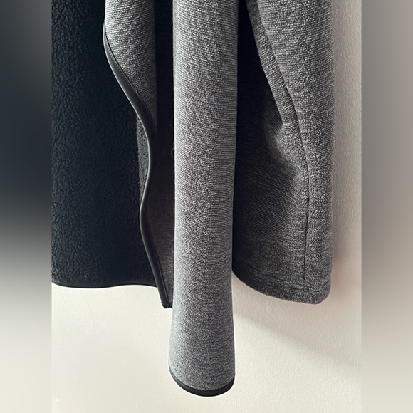 Women’s ORIGINAL Nicole Miller Cardigan Jacket Sherpa Lined Duster Lapel - Picture 4 of 12